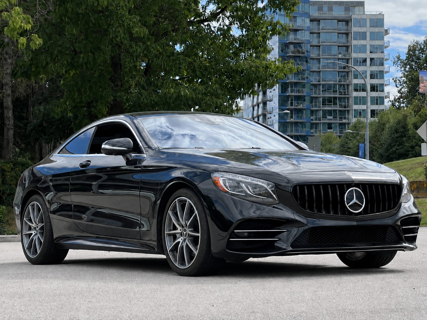 2019 Mercedes-Benz S560 | BC Local - Image 1